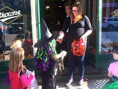 2015 Photo Gallery - Chatham Kids Club trick-or-treating in the Village of Chatham, NY 2015